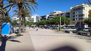 58 - Rosas - Paseo Maritime et Plage Nova